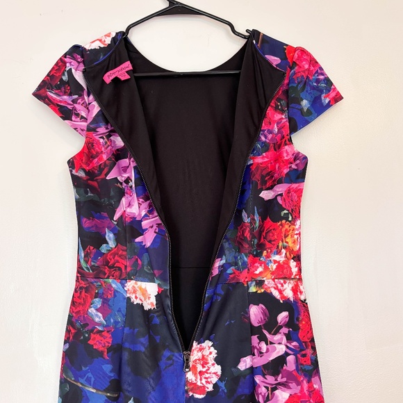 Betsey Johnson Floral Dress - Picture 9 of 11